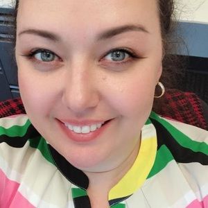 Meet your Posher, Deidre